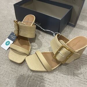 Universal thread Bristol heels